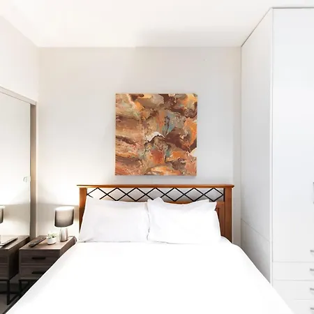 2-Bedroom Apartment On The Prestigious End Of Collins St Melbourne Exterior photo