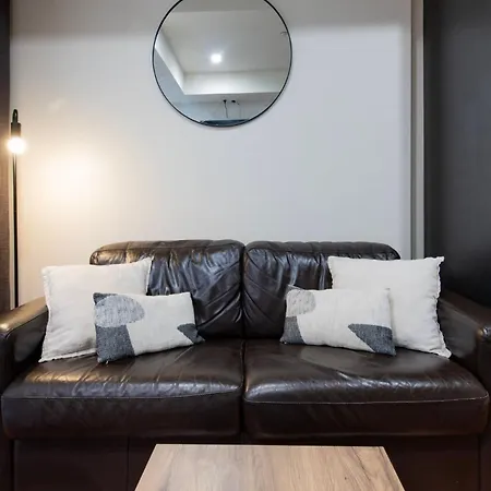 2-Bedroom Apartment On The Prestigious End Of Collins St Melbourne Exterior photo